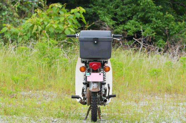画像2: スーパーカブ90縦置き