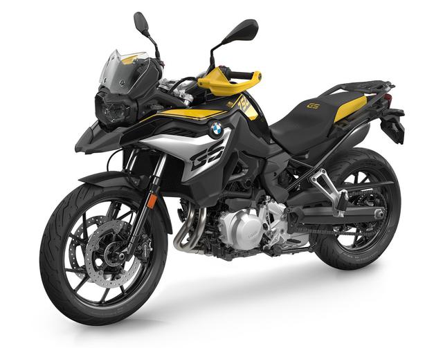 画像: BMW F750GS 40Years GS Edition 総排気量:853cc エンジン形式:水冷4ストDOHC4バルブ並列2気筒 最高出力:77PS/7500rpm 最大トルク:83Nm/6000rpm 車両重量:230kg