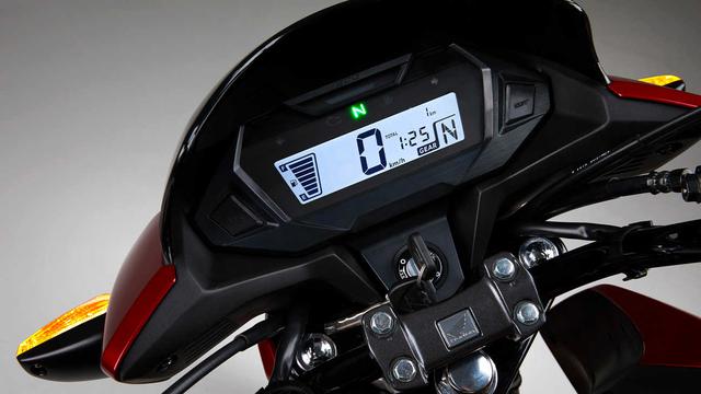 画像2: ヨーロッパで「CB125R」とともに併売されている「CB125F」