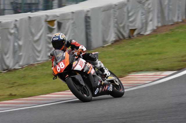 画像: 4連勝を飾った#68篠崎 JP250の絶対王者・笠井に代わって新帝王へリーチ!