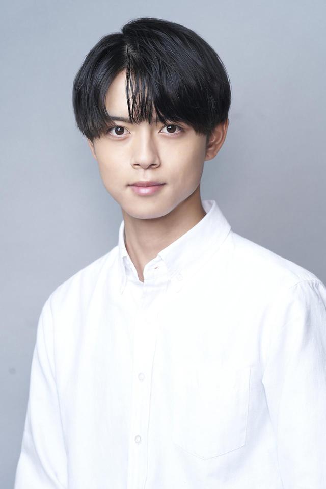 画像: 栗原 航大(くりはら こうだい) プラチナムプロダクション所属。 リアリティ番組出演で人気を博し、多数のWeb CMに出演。 映画やドラマに出演し、俳優としての活動の場を広げている。
