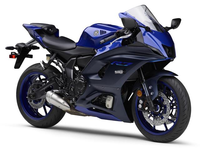 画像: YAMAHA YZF-R7 総排気量:689cc エンジン形式:水冷4ストDOHC4バルブ並列2気筒 シート高:835mm 車両重量:188kg 予想発売時期:2021年末以降