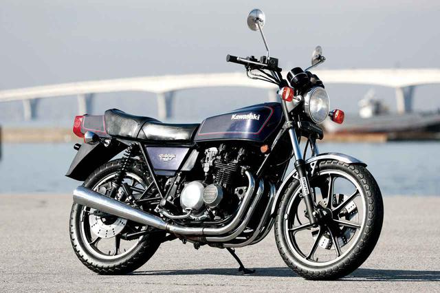 画像: Kawasaki Z400FX 1979年登場 総排気量:399cc エンジン形式:空冷4ストDOHC2バルブ並列4気筒 車両重量:205kg 当時価格:38万5000円