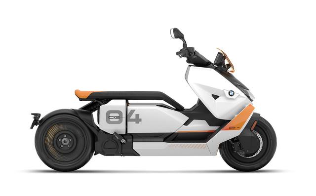 画像: CE 04の標準カラーである「ライト・ホワイト」。 www.bmw-motorrad.com