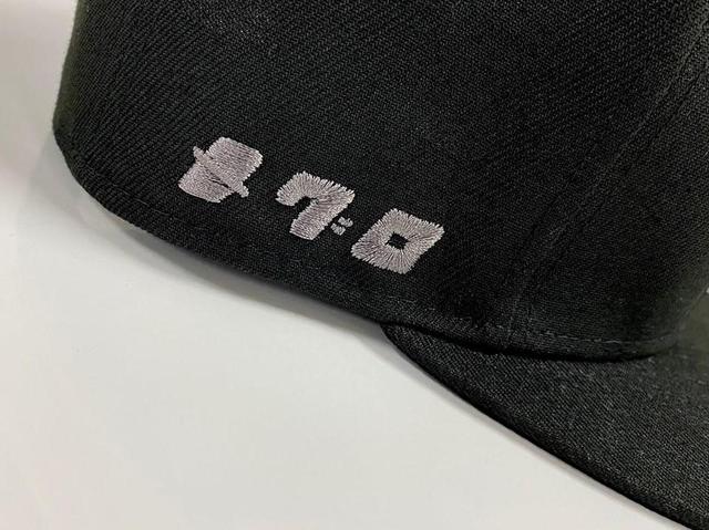 画像: ▲側面にはさりげなく「メグロ」の文字。高級感のある刺繍が特徴。