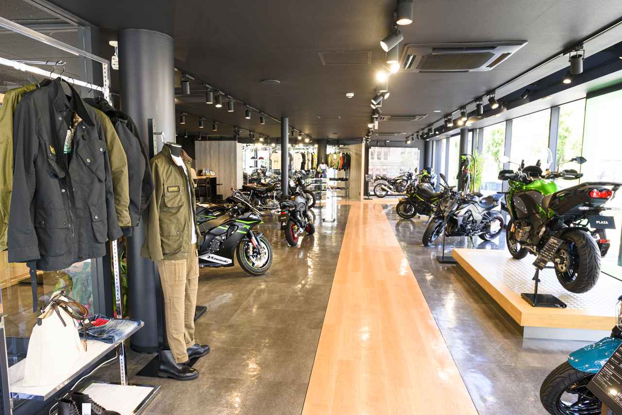 画像: ▲今回、取材に協力していただいたのは、カワサキプラザ博多。 カワサキ プラザ博多 〒812-0007 福岡県福岡市博多区東比恵4-5-17 営業時間:10時30分~18時30分 定休日:毎週月曜日、第1・第2・第3火曜日、特別休業日 TEL:092-414-1891 www.kawasaki-plaza.net