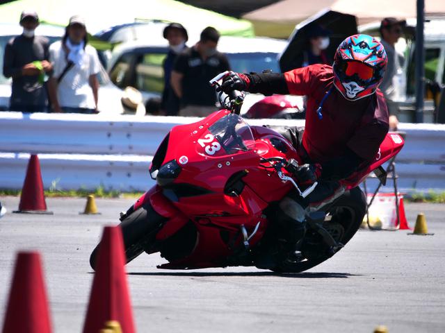 画像: ●SB級3位・中澤伸彦選手(A級)&GSX-R1000 1分29秒334
