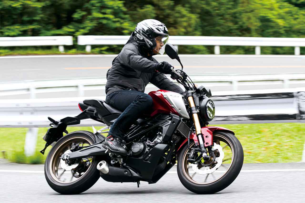 ホンダ Cb125r インプレ 21年 Dohcエンジンと新型フロントフォークの採用で乗り味はどう変わったのか ロングラン研究所 1 3 Webオートバイ