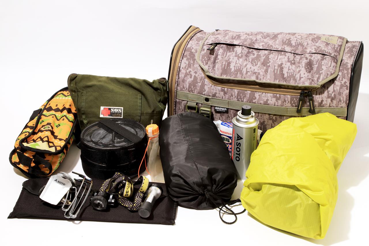 画像: 容量35L。レインウエアや着替えや洗面用具にプラスして、チェアやテーブル、食器類なども入ります。