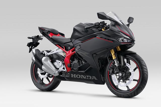 ホンダ新型 Cbr250rr 先取りチェック 外装一新 足周り熟成 パワーアップで充実進化 従来型と比較してみよう 1 2 Webオートバイ
