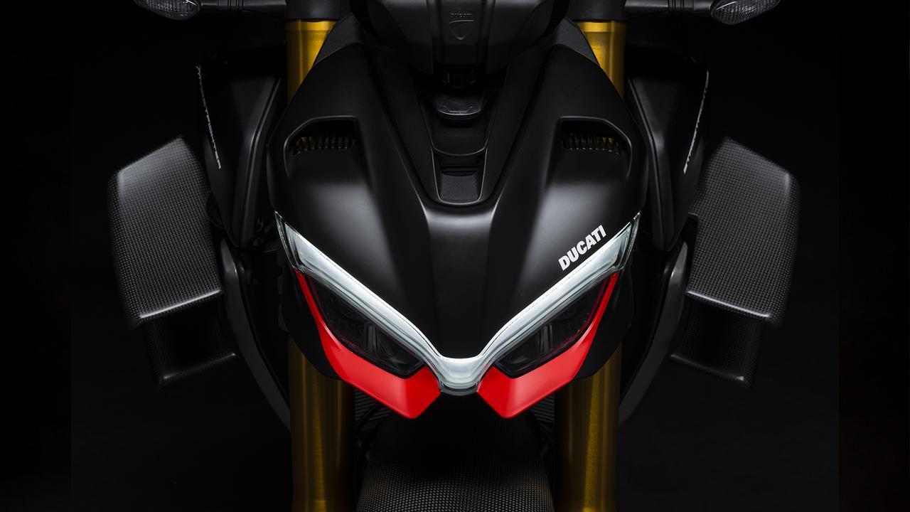 ドゥカティ「ストリートファイターV4 SP2」登場！ 最強のネイキッド