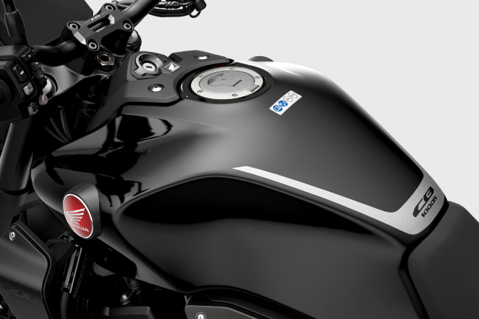 画像 : 9番目の画像 - 【写真12枚】ホンダ「CB1000R Black Edition」 - webオートバイ