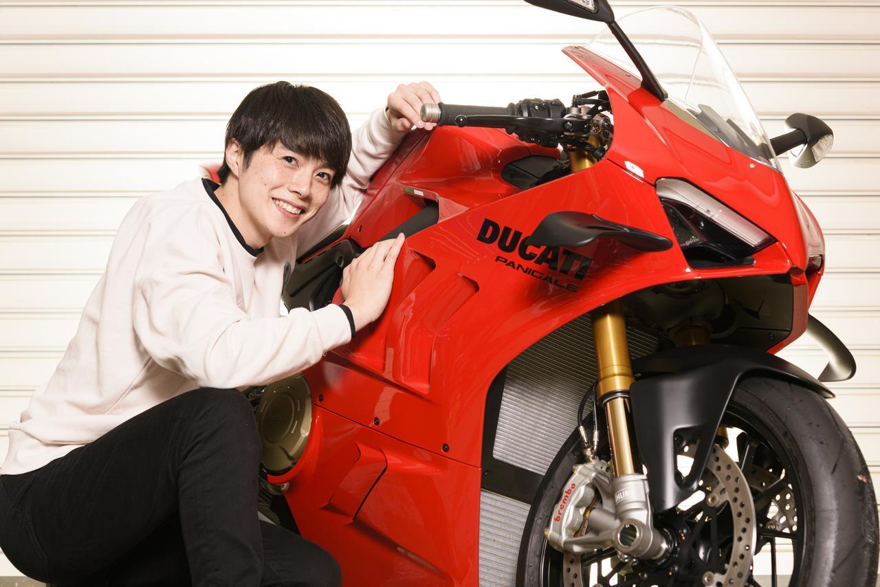 待望のパニガーレが納車に！ さっそく洗車（？）しました!!／佐藤信長