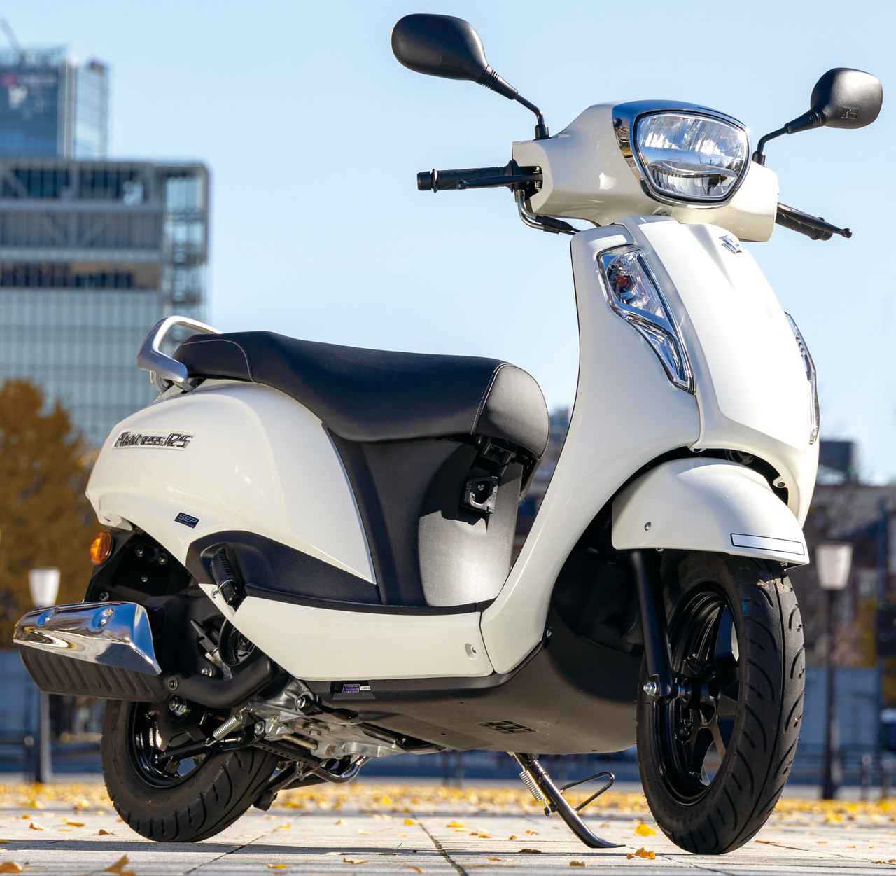 スズキ新型「アドレス125」インプレ|レトロモダンなスタイルで毎日楽しめる新世代アドレス! 充実装備&乗り心地が魅力 (1/2) - webオートバイ