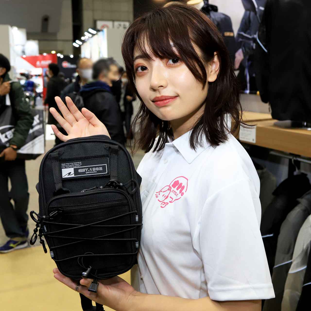 【新品】新しい学校のリーダーズ　ボディバッグぅ 新しい学校のリーダーズ ボディバッグぅ ボディバッグぅ