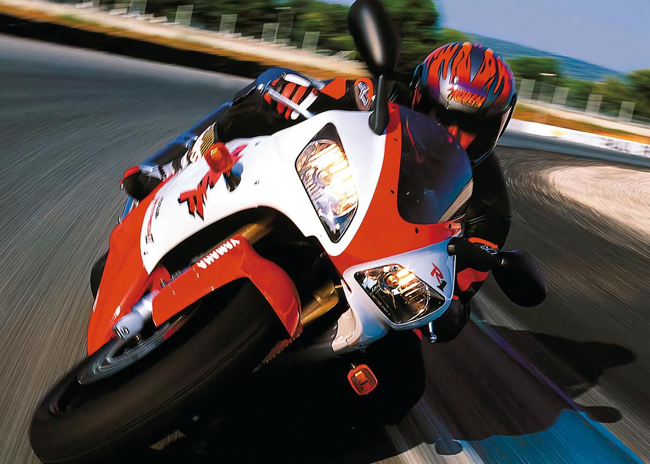 ヤマハ「YZF-R1」1998年｜ツイスティロード最強を狙ったスーパー