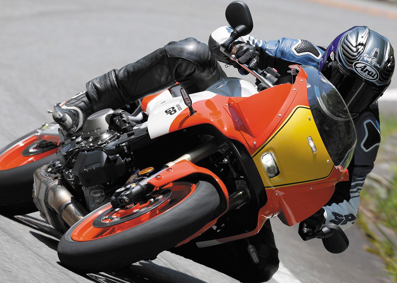 レビュー】ヤマハ「XSR900 GP」インプレ｜1980年代のレーシングDNAが