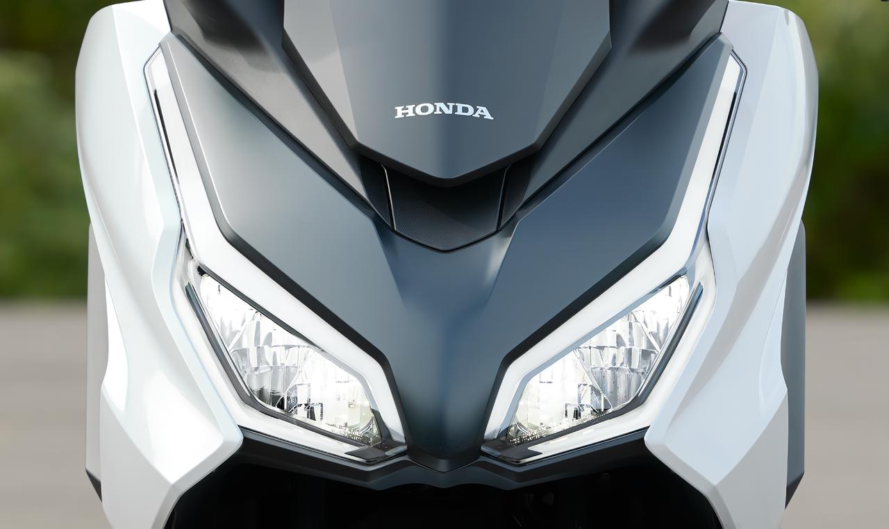 ホンダ新型「フォルツァ」発売！ 2025年モデルはTFT液晶メーターを装備