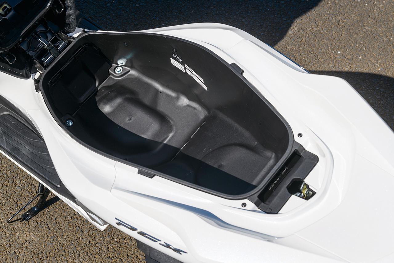 画像 : 12番目の画像 - 【写真16枚】ホンダ「PCX」 - webオートバイ
