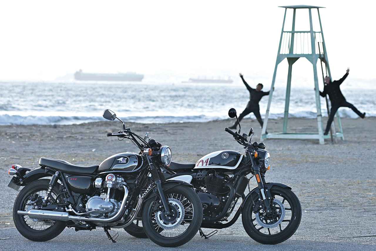 画像: メグロK3（左）｜ショットガン650（右）
