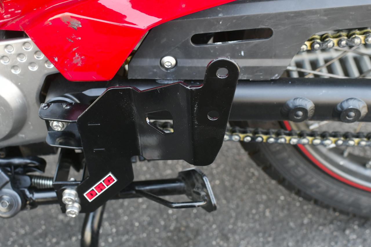 画像2: ロッド保持部を車体に装着するためにベースを作るよ