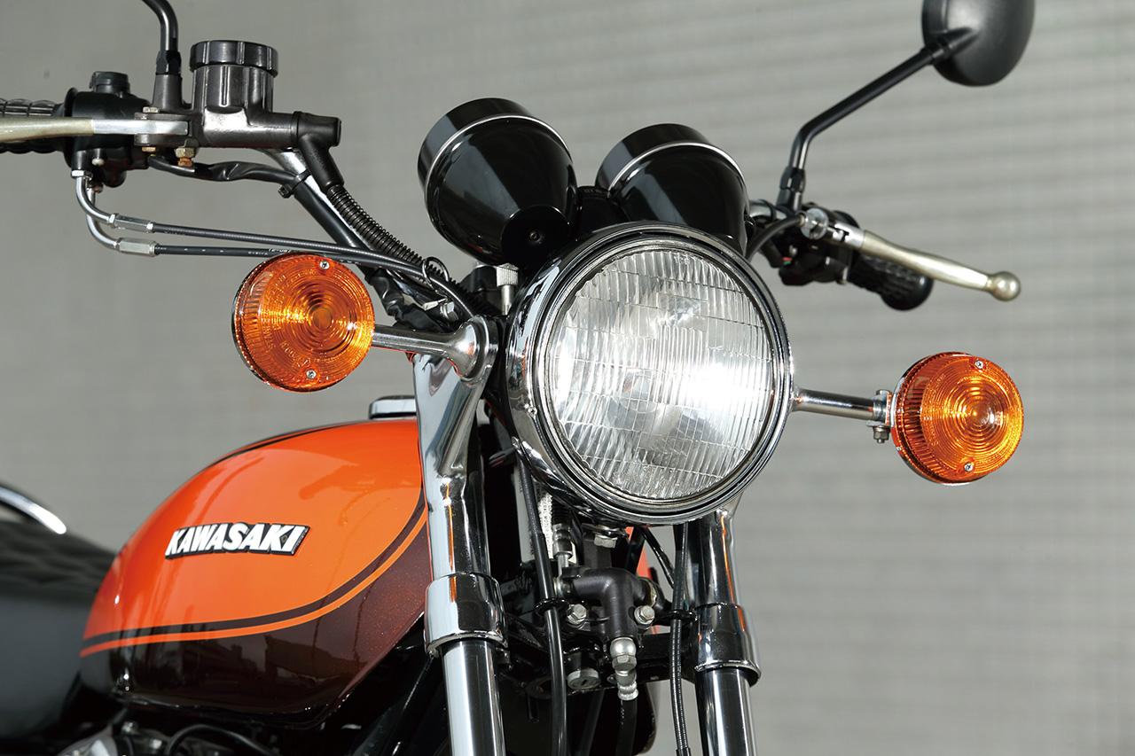 画像: 2眼メーターの砲弾型ケースが優美なフロントマスクを演出。初期型のタンクは溶接部の見えない内プレス仕様だった。