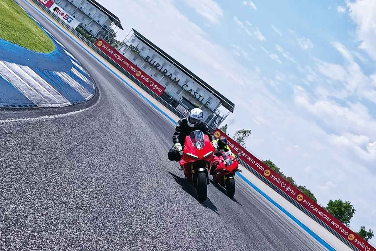 画像 : 15番目の画像 - 【写真22枚】ドゥカティ「パニガーレV4S」レーストラックアカデミー体験記 - webオートバイ