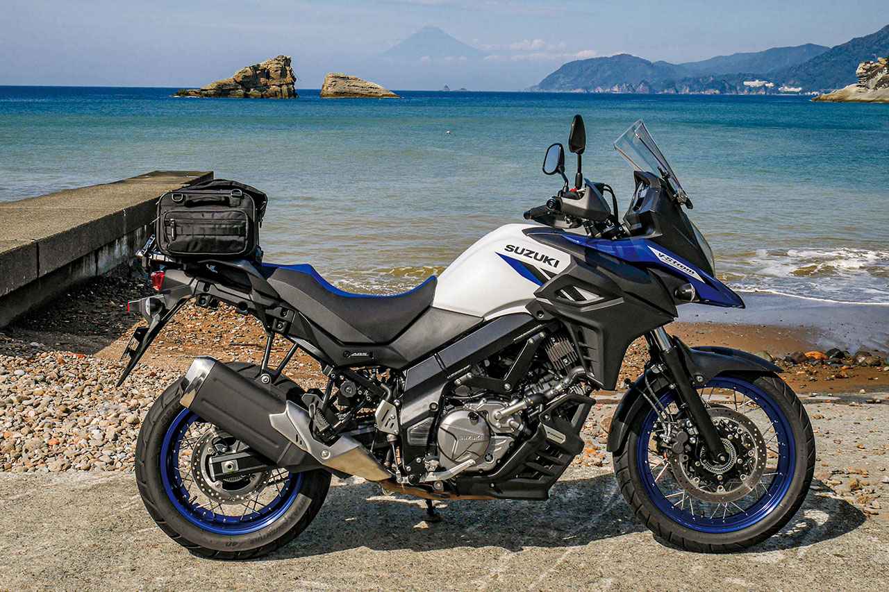 画像: SUZUKI V-Strom 650XT ABS 総排気量:645cc エンジン形式:水冷4ストDOHC4バルブV型2気筒 シート高:835mm 車両重量:215kg 税込価格:103万4000円