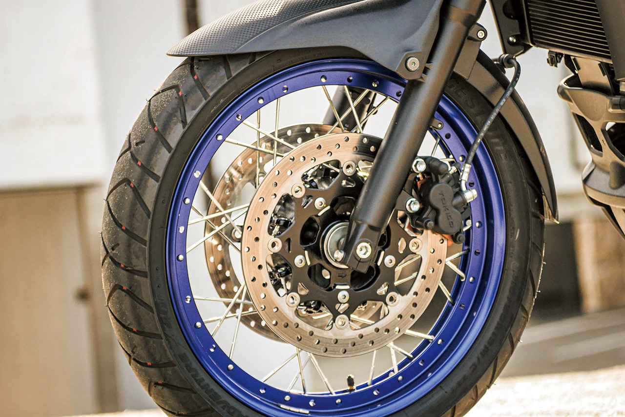 画像: チューブレスながらスポーク仕様のXTは後から加わったバリエーション。しかしキャスト仕様も99万円と良心的に併売!