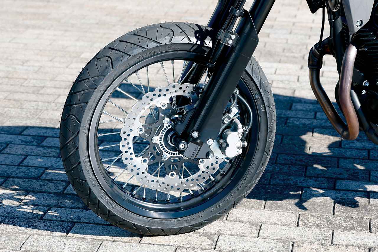画像 : 4番目の画像 - 【写真5枚】カワサキ「KLX230SM」 - webオートバイ