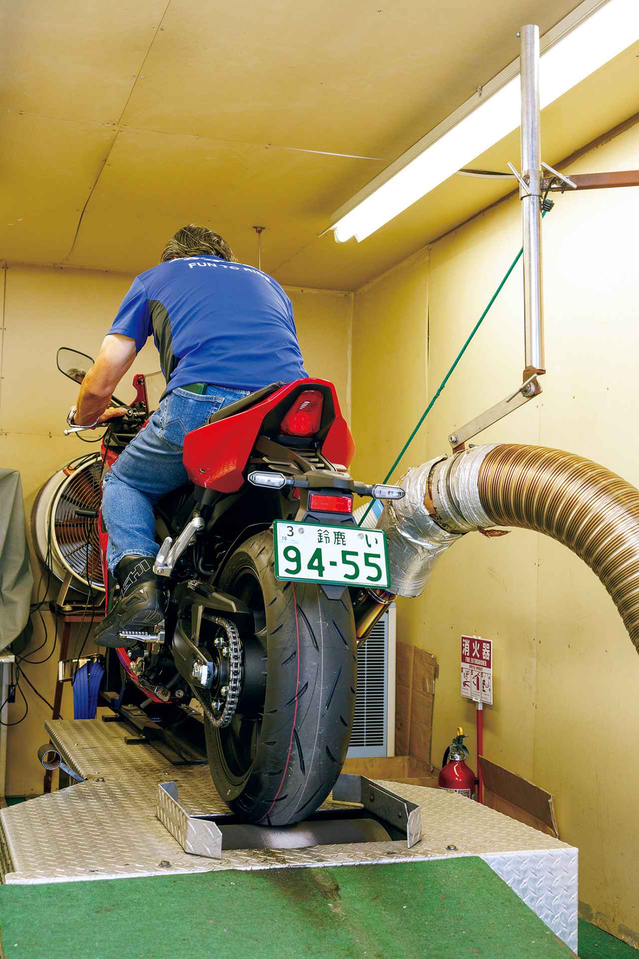 画像: 開発に欠かせないベンチテスト用シャーシダイナモも自社工場に備える。