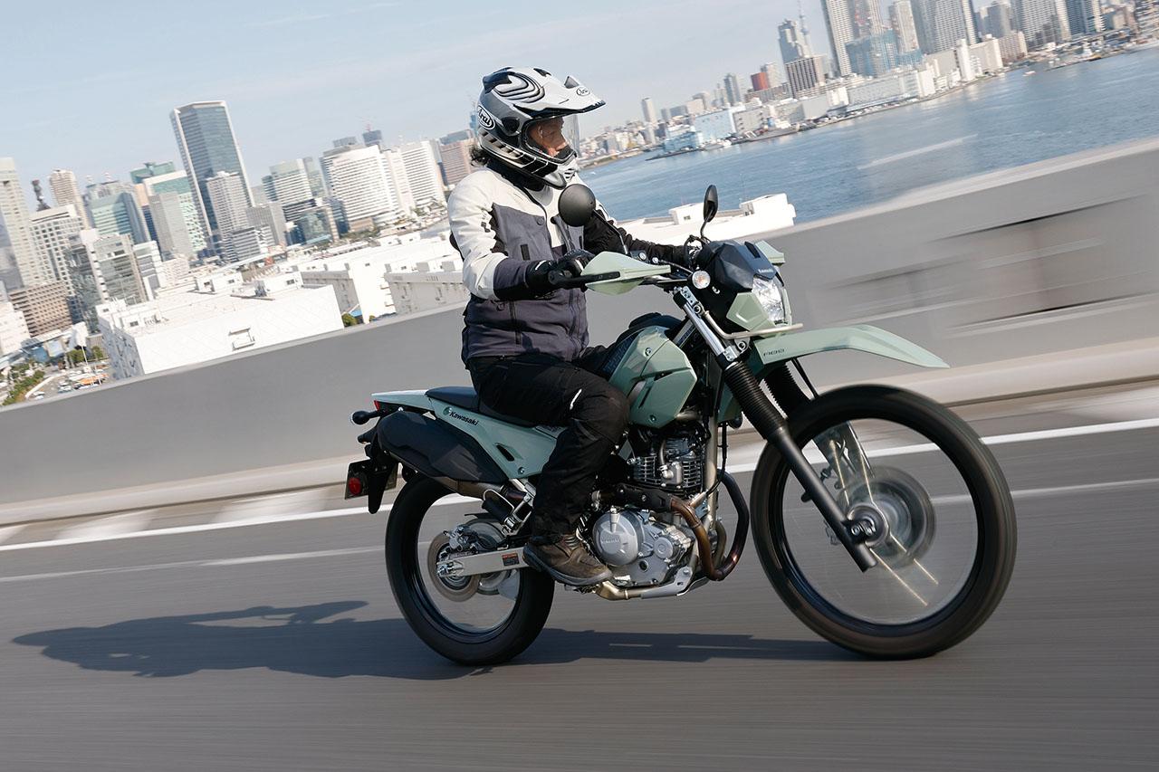 画像 : 2番目の画像 - 【写真6枚】カワサキ「KLX230シェルパ」 - webオートバイ