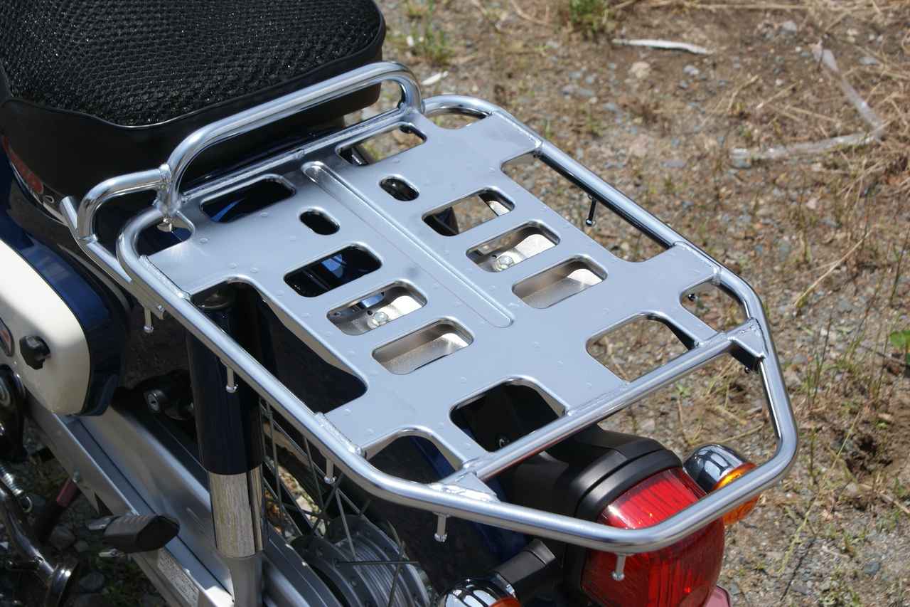 画像1: そこまでデカくなくても良いけど、ノーマルよりデカくしたい人にはホンダ純正大型キャリアもオススメ
