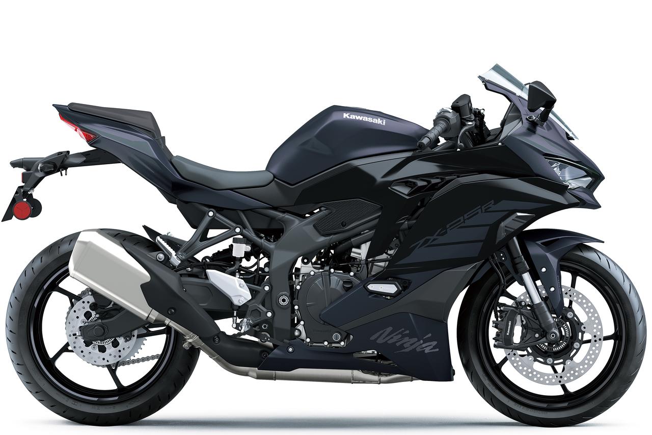 画像: Kawasaki Ninja ZX-25R SE 2025年モデル 総排気量:249cc エンジン形式:水冷4ストDOHC4バルブ並列4気筒 シート高:785mm 車両重量:184kg 税込価格:99万2200円