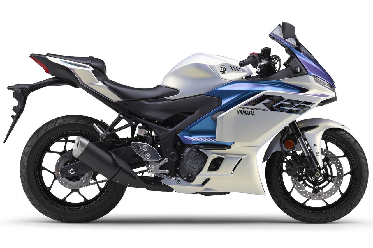 画像: YAMAHA YZF-R25 ABS 2025年モデル 総排気量:249cc エンジン形式:水冷4ストDOHC4バルブ並列2気筒 シート高:780mm 車両重量:169kg 税込価格:69万800円