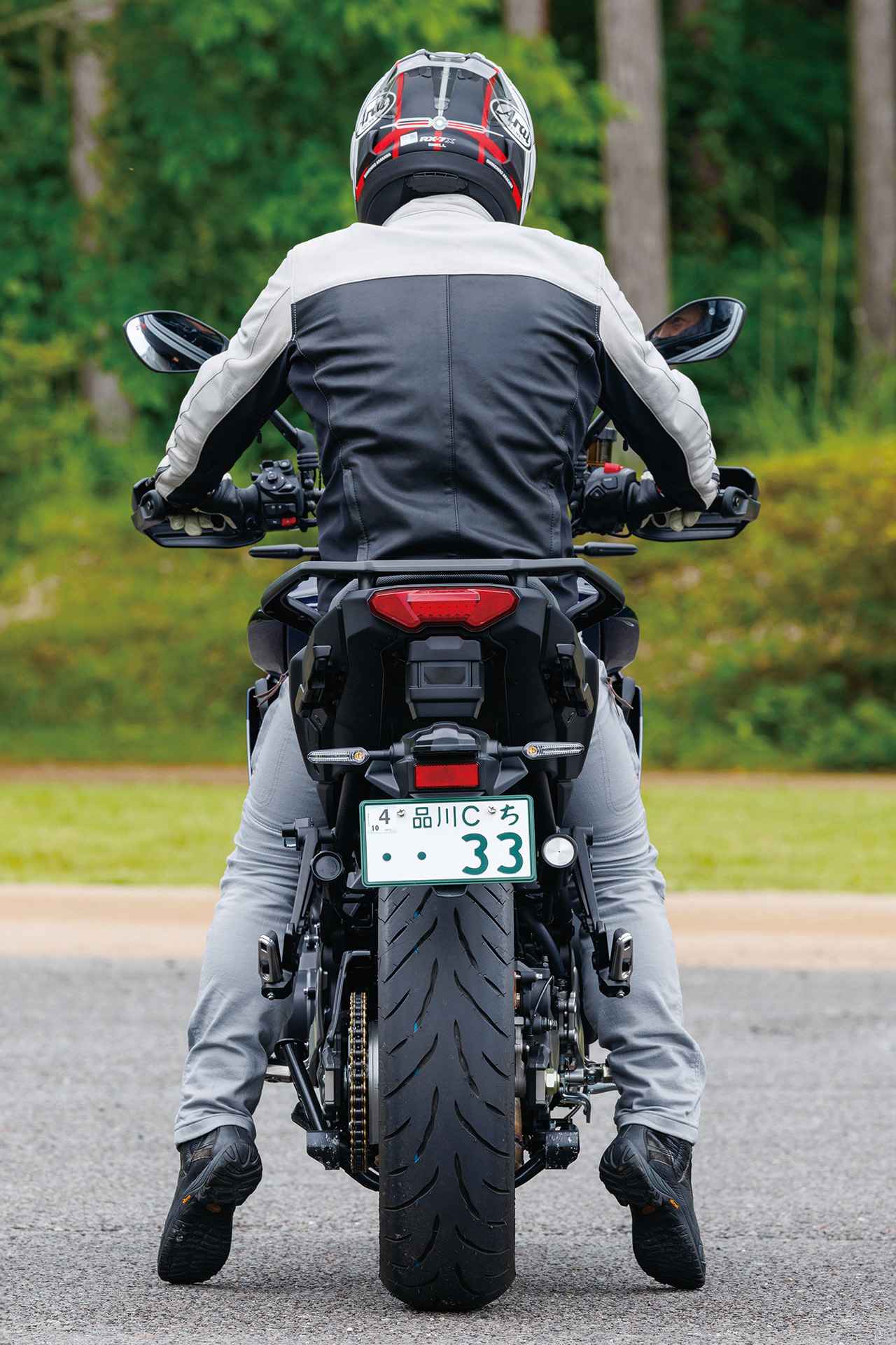 画像2: ヤマハ「トレーサー9GT+ Y-AMT ABS」ライディングポジション・足つき性