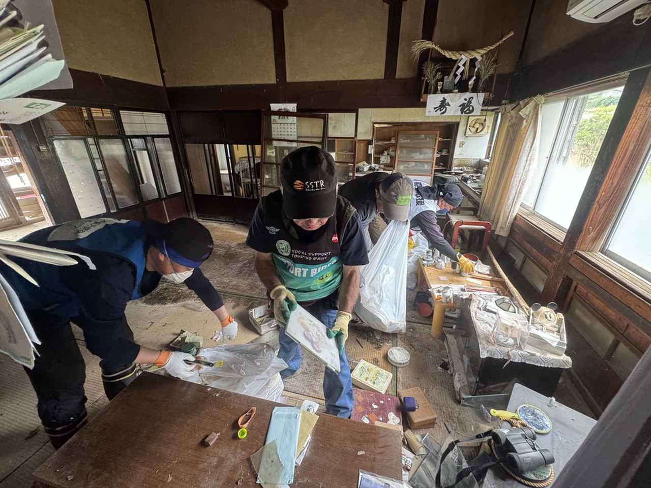 画像1: 「にっぽん応援ツーリング」が珠洲市仁江町でボランティア活動を実施