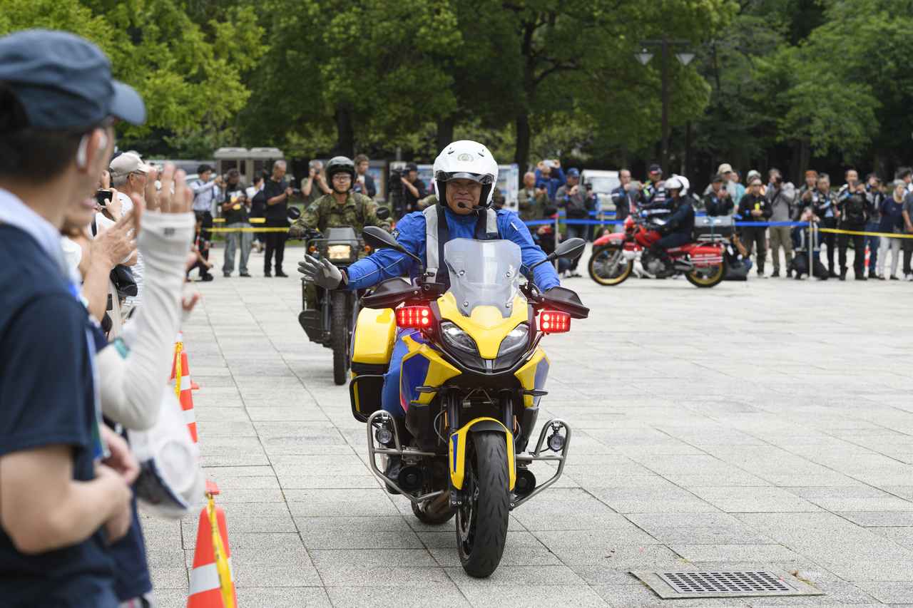 画像: 首都高速・山手トンネルパトロールバイク BMW F900XR