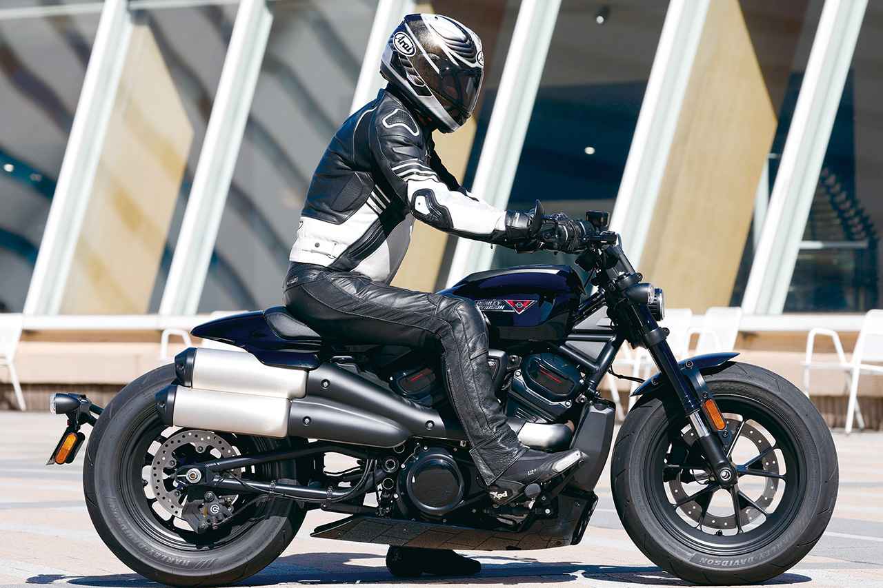 画像1: ハーレーダビッドソン「スポーツスターS」ライディングポジション・足つき性