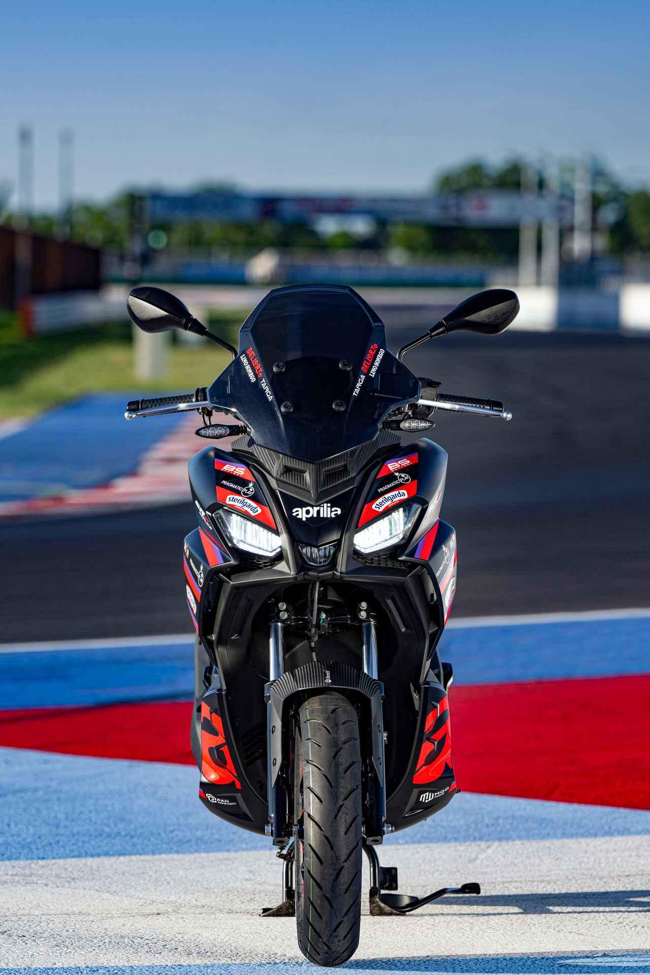 画像 : 11番目の画像 - 【写真23枚】アプリリア「SR GT 200 レプリカ」2025年モデル - webオートバイ