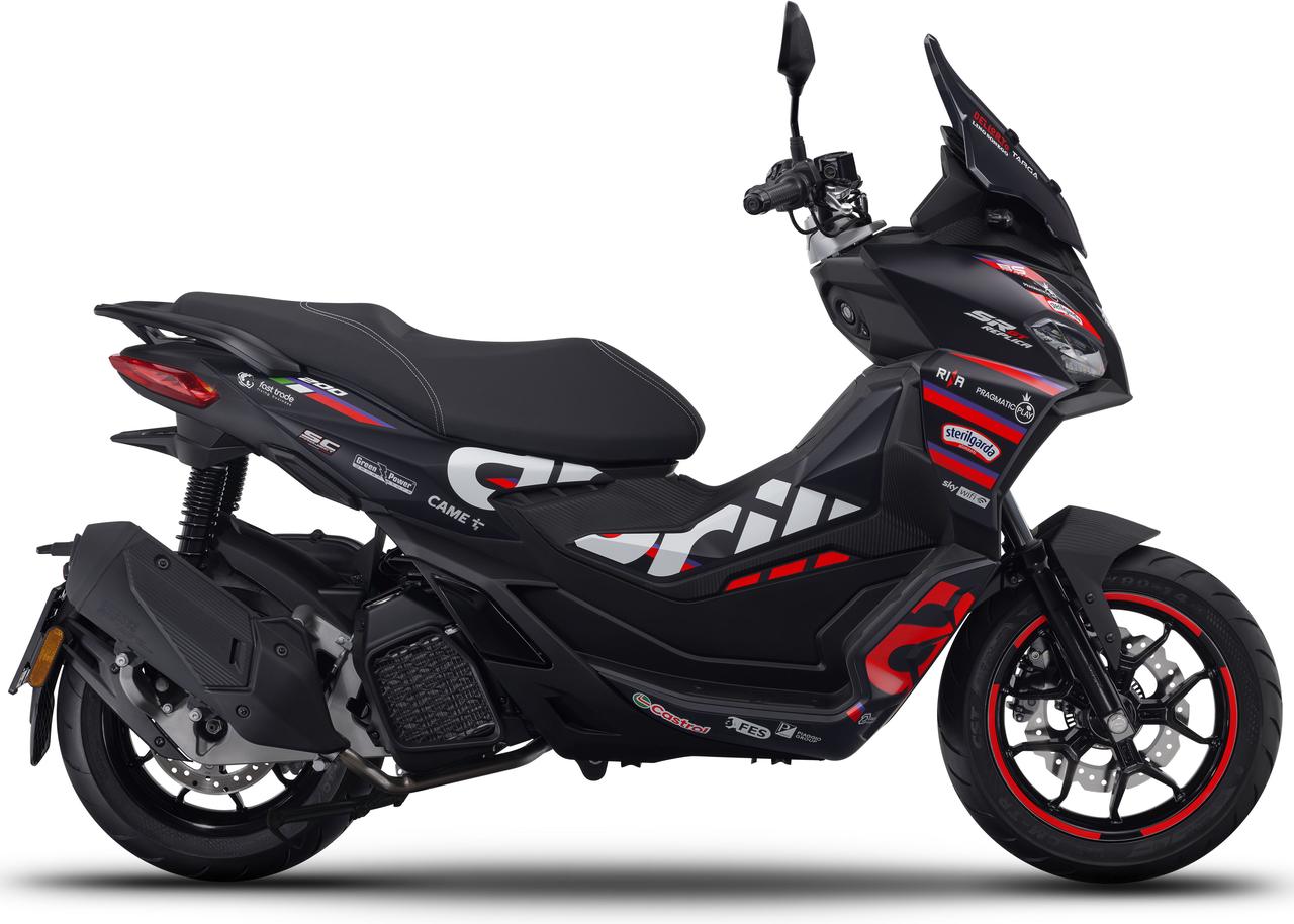 画像1: アプリリア「SR GT 200 レプリカ」2025年モデル発売！ MotoGPマシンのスピリットが宿るスポーティなグラフィックを採用