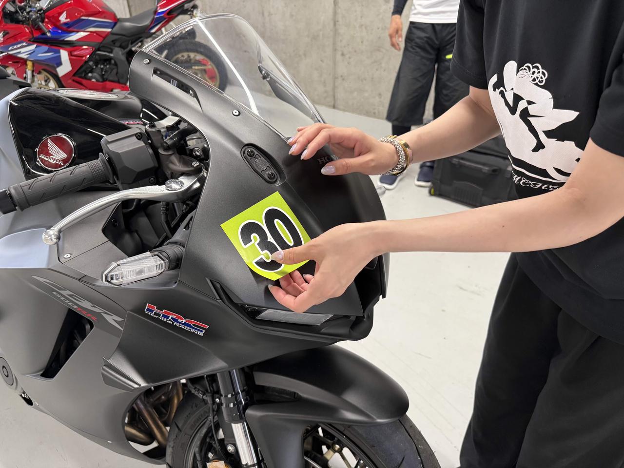 画像5: CBR600RRで鈴鹿サーキットを走る! バトラックスプロショップ走行会に参加しました【葉月美優のライディングレポート】