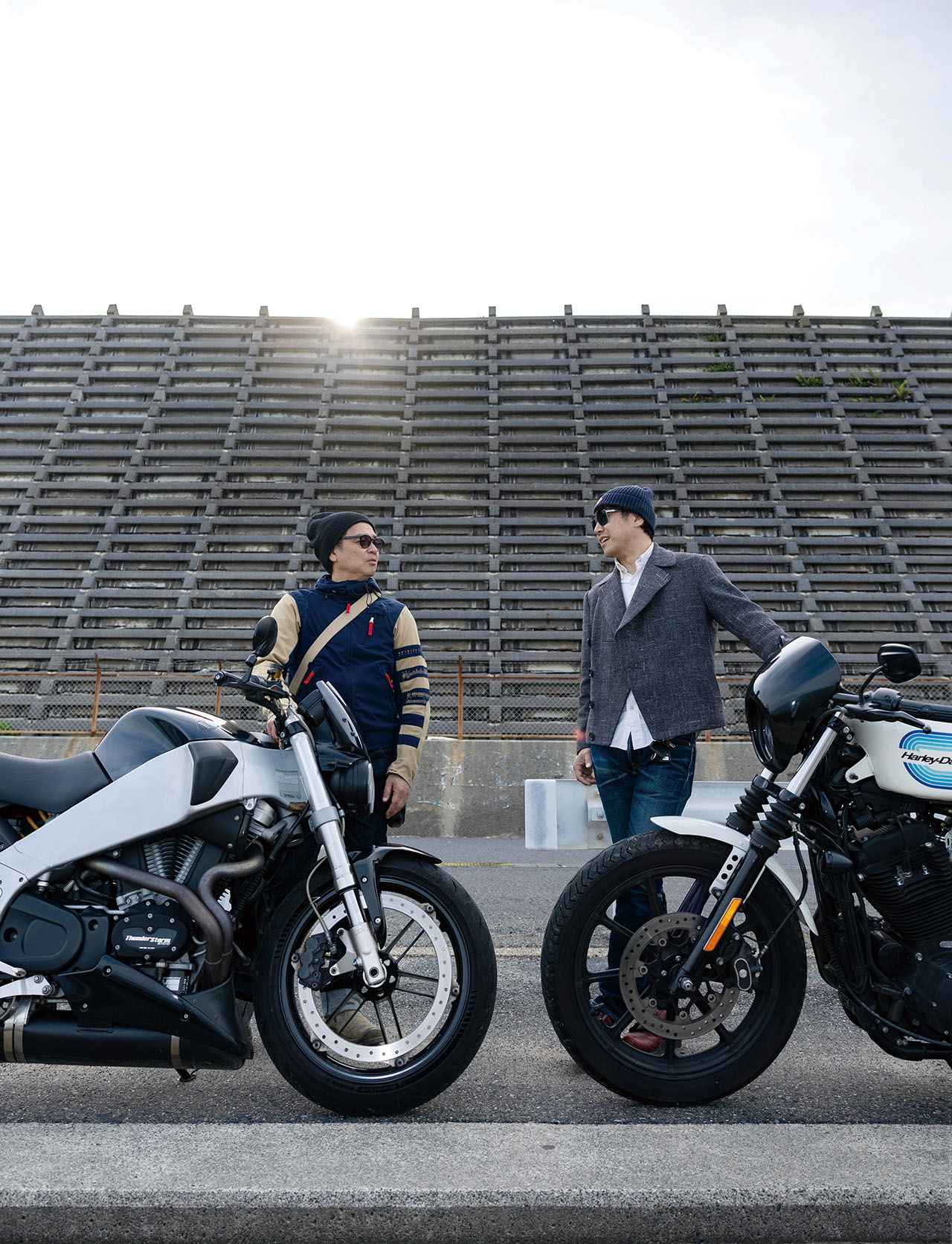 画像: 「バイクウエアでは、それまでと全然違う服の作り方が衝撃でした」(荒川眞一郎) 「ご自分がデザインされた服を着て走る姿が格好良かったです!」(佐々木優太)