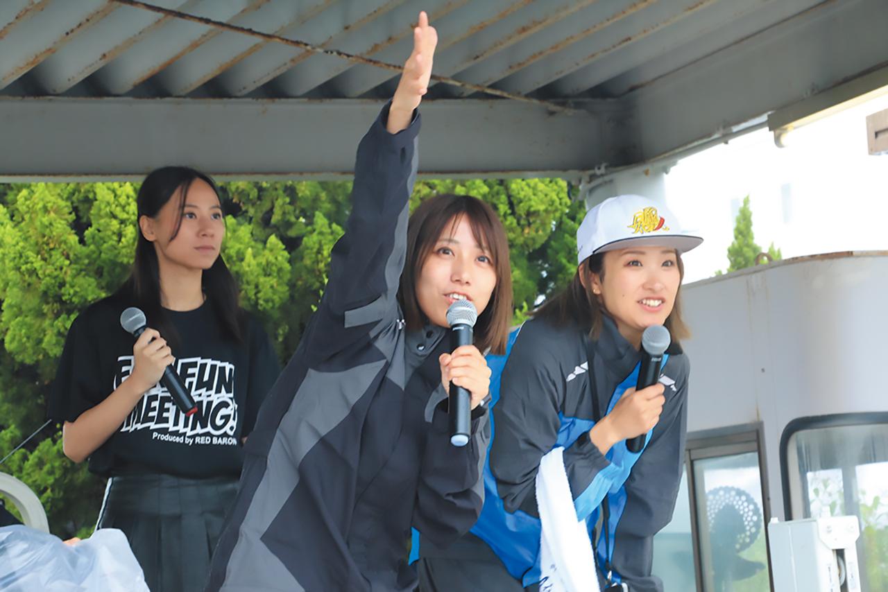 画像1: トークショーからの大プレゼント大会は「最近、納車した人」や「一番遠くから来た人」などにオリジナルブランド「ROM」の製品をプレゼント。その他にじゃんけん大会も開催され、最後の最後まで楽しめるようになっていた。