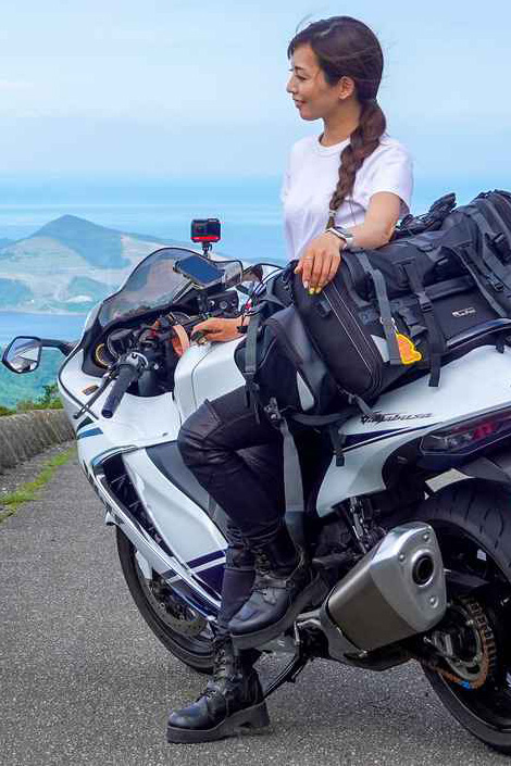 画像1: 北海道・道東エリアのおすすめツーリングスポット10選|日本有数の活火山や“天に続く道”を紹介&鮮やかな摩周ブルーのソフトクリームも実食必須!【Rurikoの長旅ガイド】