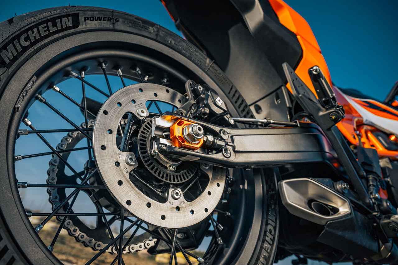 画像3: KTM「390 SMC R」の概要