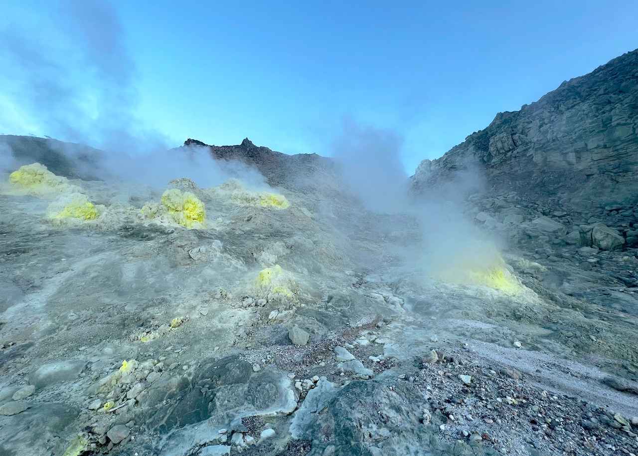 画像2: アトサヌプリ 北海道川上郡弟子屈町川湯