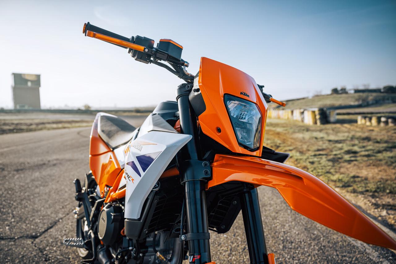 画像8: KTM「390 SMC R」の概要