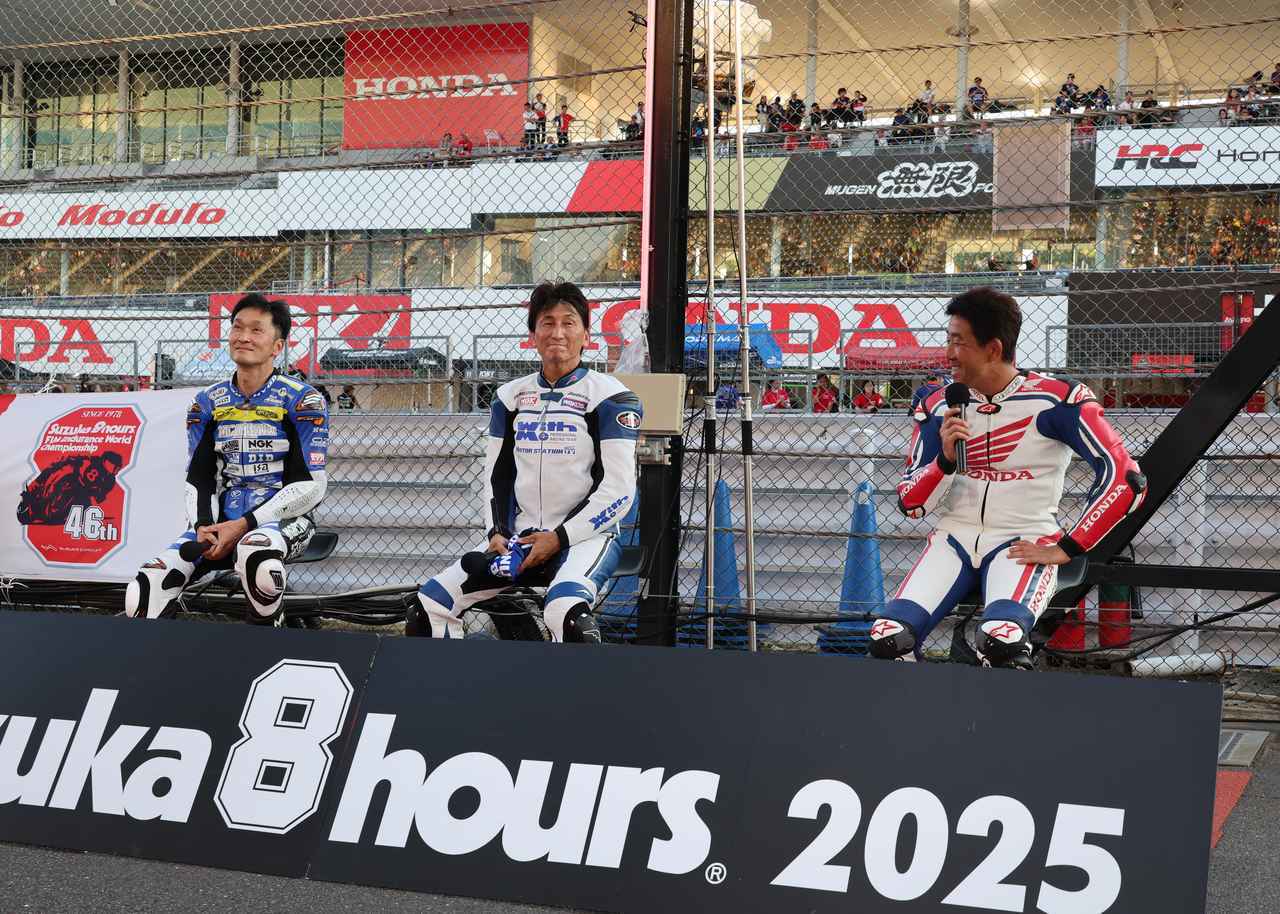画像2: 特別なCB3台による夢のランデブー走行!