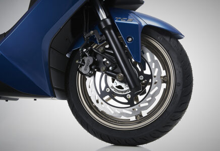 画像 : 6番目の画像 - 【写真11枚】キムコ「KRV180TCS」 - webオートバイ